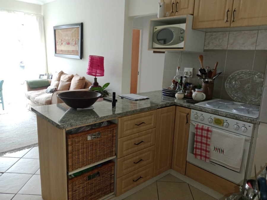 2 Bedroom Property for Sale in Whispering Pines Western Cape